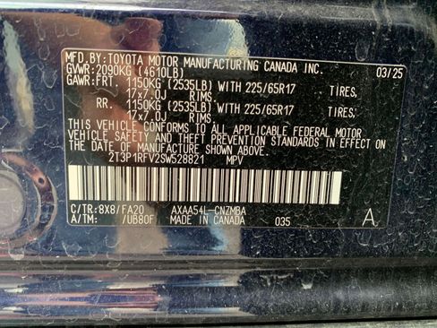 Used 2025 Toyota RAV4 XLE image 29