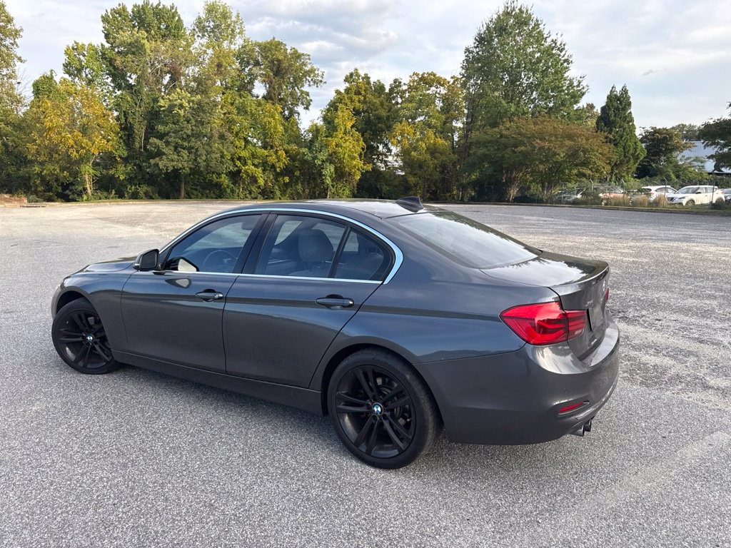 Used 2016 BMW 328i xDrive Sedan w/ Premium Package AWD/4WD image 15