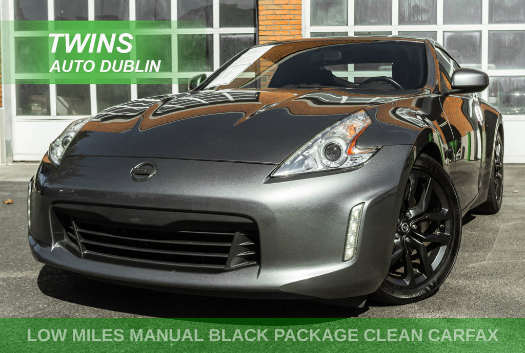 Used 2017 Nissan 370Z Coupe RWD image 1