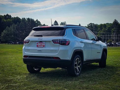 New 2026 Jeep Compass Limited AWD/4WD image 3