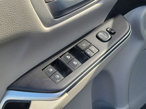 Used 2015 Toyota Camry SE image 13