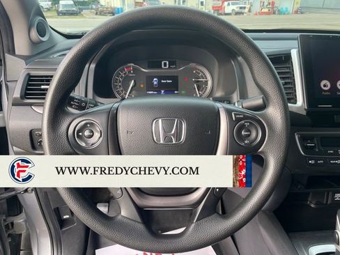 Used 2019 Honda Ridgeline Sport image 17