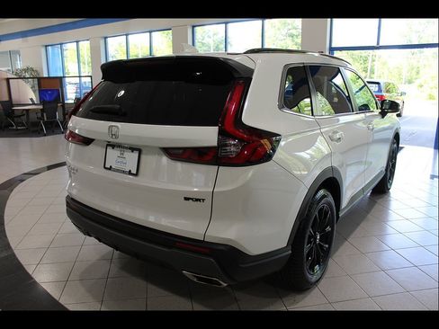 Certified 2025 Honda CR-V Sport-L image 5