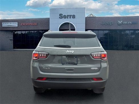 Used 2023 Jeep Compass Latitude w/ Sun and Sound Group image 5