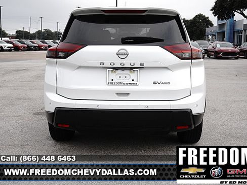 Used 2024 Nissan Rogue SV AWD/4WD image 38