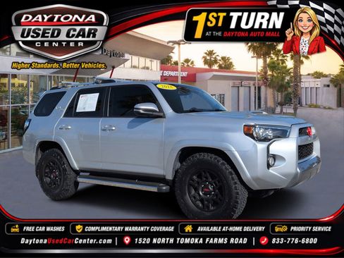 Used 2018 Toyota 4Runner TRD Off-Road Premium AWD/4WD image 1