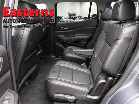 Used 2020 GMC Acadia SLT w/ Driver Alert Package II FWD image 24