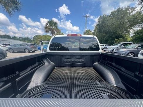 New 2025 Nissan Frontier PRO-4X image 32