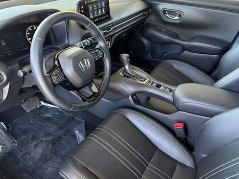 Certified 2024 Honda HR-V EX-L image 11