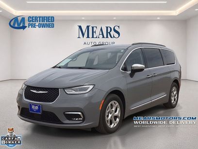 Used 2023 Chrysler Pacifica Limited