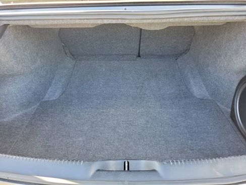 Used 2023 Chrysler 300 S RWD image 7