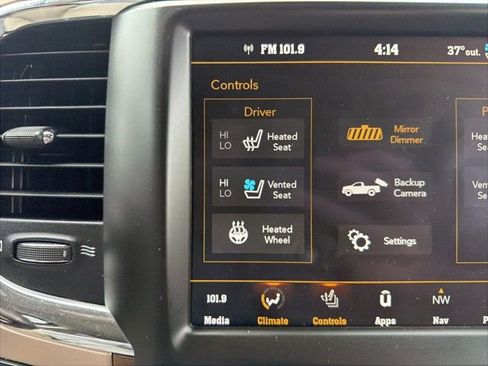 Used 2018 RAM 1500 Laramie Longhorn image 37