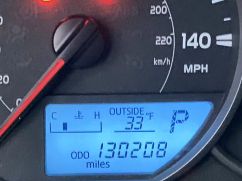 Used 2016 Toyota RAV4 LE image 35