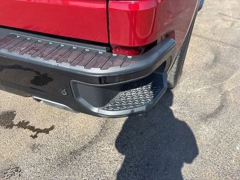 Used 2021 Chevrolet Silverado 1500 LT Trail Boss w/ Convenience Package II image 38