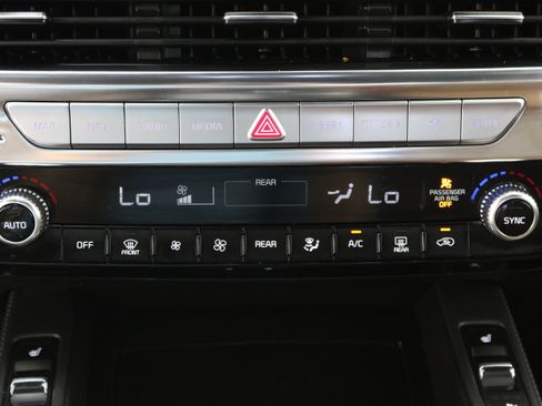 Used 2022 Kia Telluride SX w/ SX Prestige Package AWD/4WD image 18