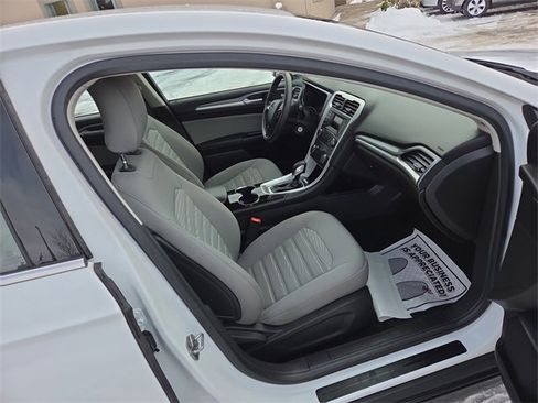 Used 2016 Ford Fusion S image 17