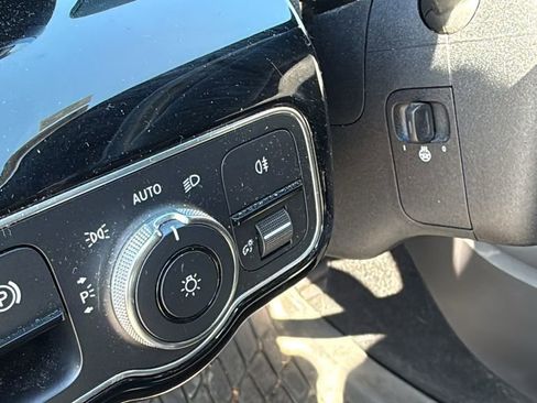 Used 2021 Mercedes-Benz A 220 4MATIC image 21