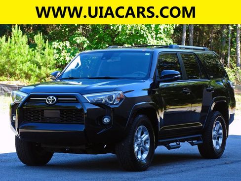 Used 2023 Toyota 4Runner SR5 Premium w/ Moonroof Package RWD image 2