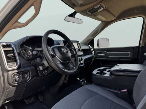 Used 2019 RAM 3500 Big Horn image 19