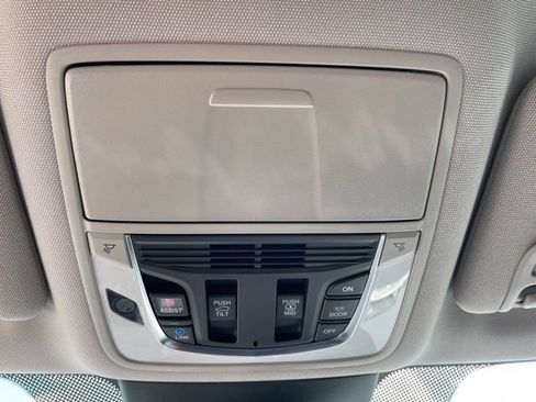 Used 2024 Acura MDX SH-AWD image 29