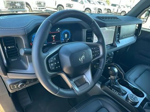 New 2025 Ford Bronco Badlands image 31