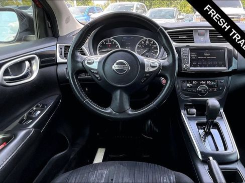 Used 2019 Nissan Sentra SV w/ Special Edition Package FWD image 11