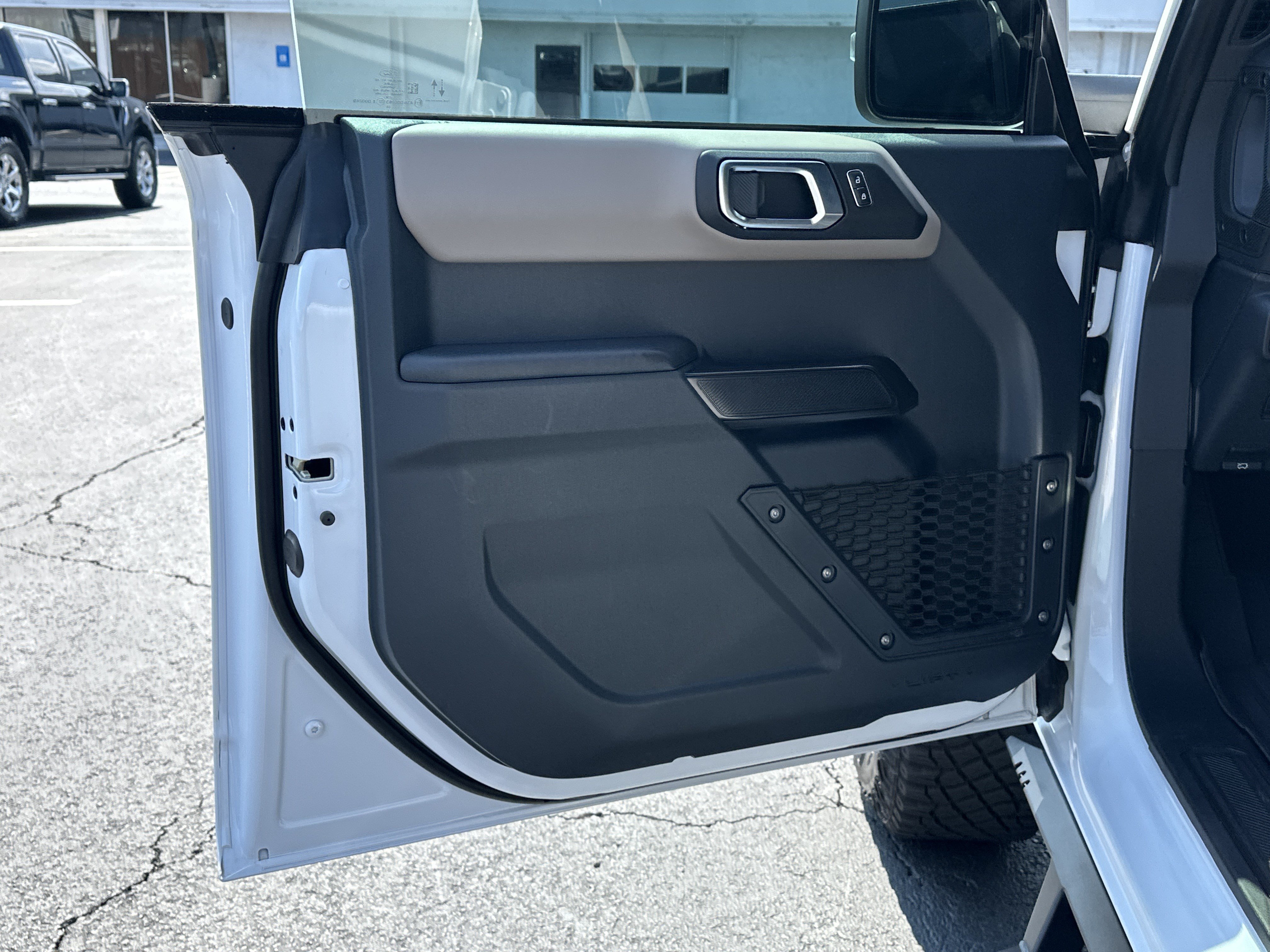 Used 2024 Ford Bronco Wildtrak AWD/4WD image 10