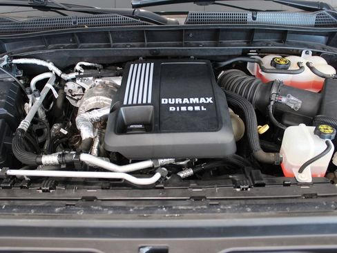 Used 2021 GMC Sierra 1500 Denali w/ Driver Alert Package II AWD/4WD image 9