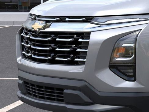 New 2026 Chevrolet Equinox LT w/ Convenience Package II FWD image 30