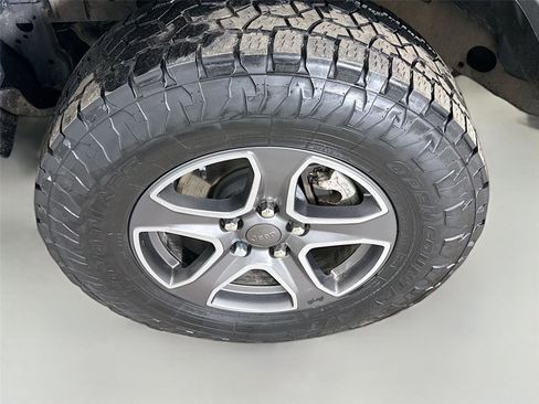 Used 2019 Jeep Wrangler Unlimited Sport S image 30