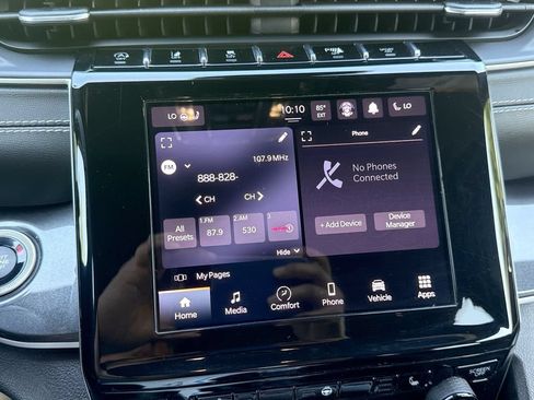 Used 2023 Jeep Grand Cherokee Altitude AWD/4WD image 19