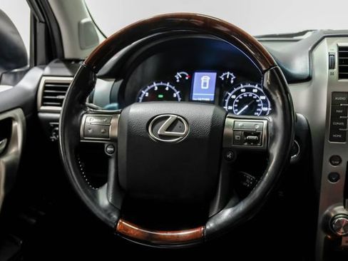 Used 2015 Lexus GX 460 w/ Premium Package AWD/4WD image 21