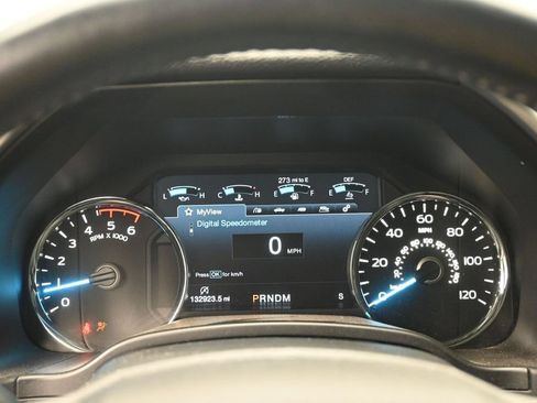 Used 2018 Ford F150 Lariat w/ Equipment Group 502A Luxury AWD/4WD image 12