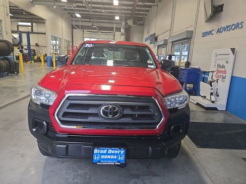 Used 2020 Toyota Tacoma SR AWD/4WD image 3