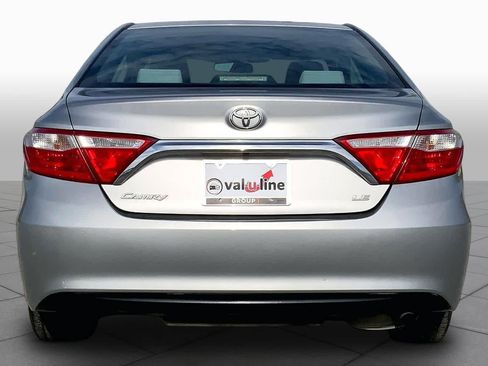 Used 2016 Toyota Camry LE FWD image 5