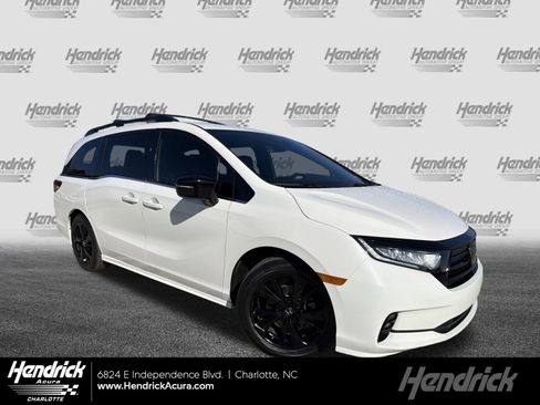 Used 2023 Honda Odyssey Sport image 1