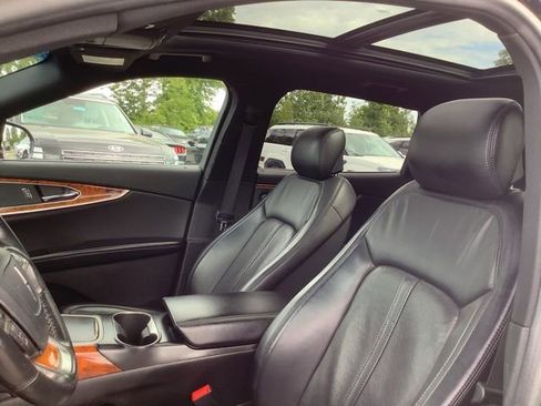 Used 2020 Lincoln Nautilus Reserve w/ Equipment Group 201A image 18