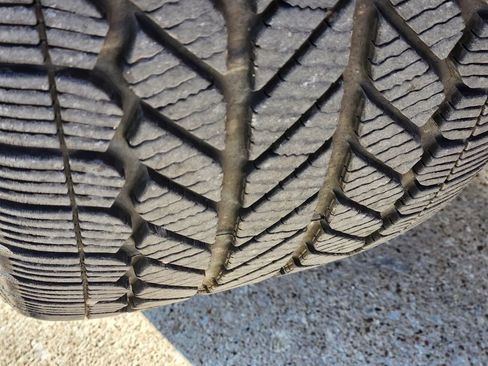 Used 2012 Lincoln MKX FWD image 11