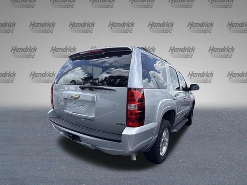 Used 2011 Chevrolet Tahoe LT w/ Luxury Package AWD/4WD image 10