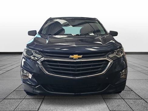 Used 2018 Chevrolet Equinox LS image 2