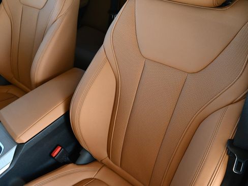 New 2026 BMW i4 xDrive40i w/ Premium Package image 9