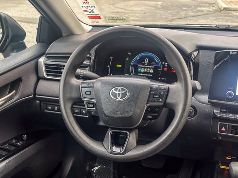 Certified 2025 Toyota Camry LE image 18