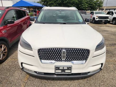 Used 2021 Lincoln Aviator Reserve w/ Elements Package Plus RWD image 2