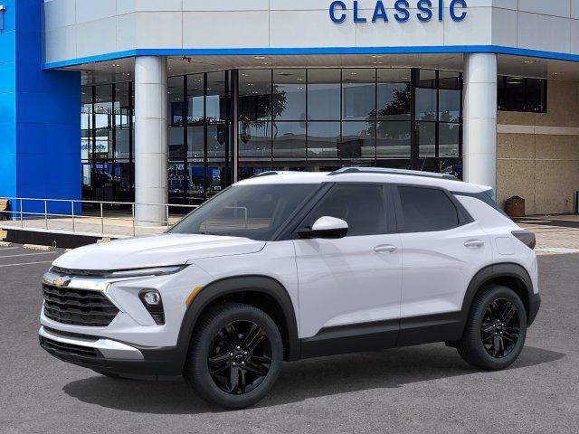 New 2026 Chevrolet TrailBlazer LT w/ Midnight Edition FWD image 2
