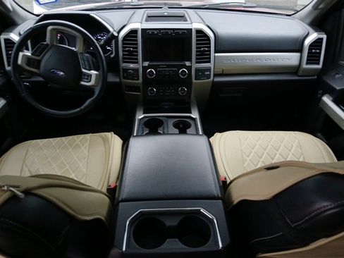 Used 2021 Ford F250 Lariat w/ Lariat Value Package image 18