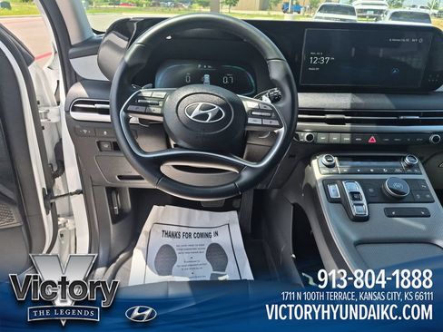 Used 2025 Hyundai Palisade SEL FWD image 13