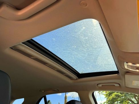 Used 2020 Mercedes-Benz GLE 450 4MATIC w/ Premium Package image 17