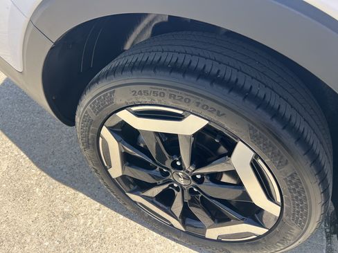 Used 2025 Kia Telluride S FWD image 4