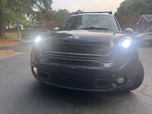 Used 2016 MINI Cooper Countryman S w/ Navigation Package FWD image 2