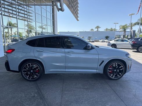 Used 2024 BMW X4 M40i w/ Premium Package image 3